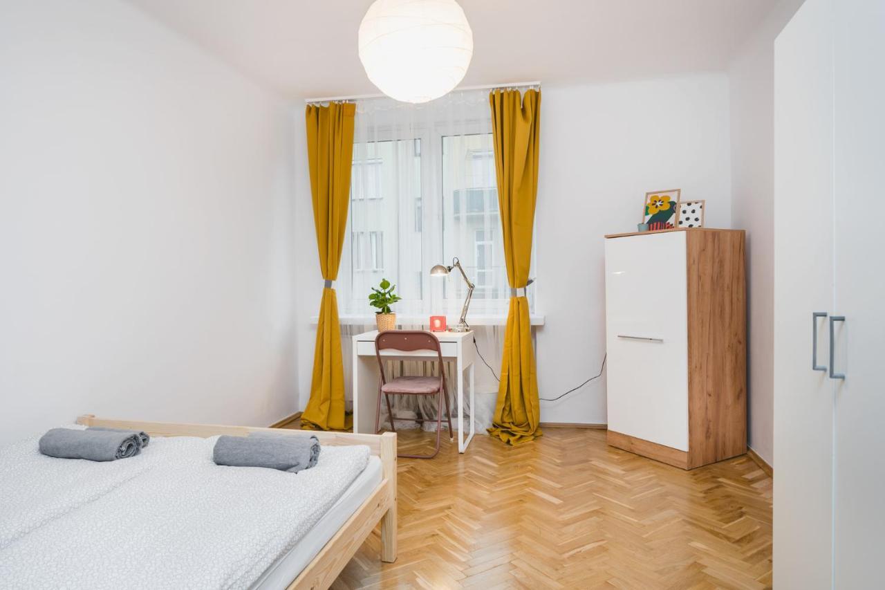 Sunshine Parkside Hideaway - 3 Bedroom - By Upstairs クラクフ エクステリア 写真